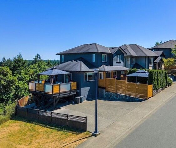 With frost window films we can help you opaque glass at up to 8 times less the cost of replacing the actual glass panes themselves. Check out this project we did for a client looking to have a little privacy on their deck from below while being able to fully see their forested view.🏡⛰🪑🍺🍹🌳🌲☀️😎#yyj #langford #victoria #victoriabc #saanich #sidney #colwood #metchosin #vancouverisland #britishcolumbia #windowtinting #frost #opaque #deck #railings #westcoast #forest #nature #privacy #smallbusiness #luxurywindowtinting