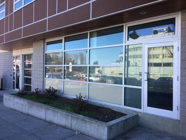 Downtown commercial building requiring privacy on the street level window glazings. Frost film gave them light and privacy. 🚶🏻‍♂️🚙🚌🏢🏬🌫