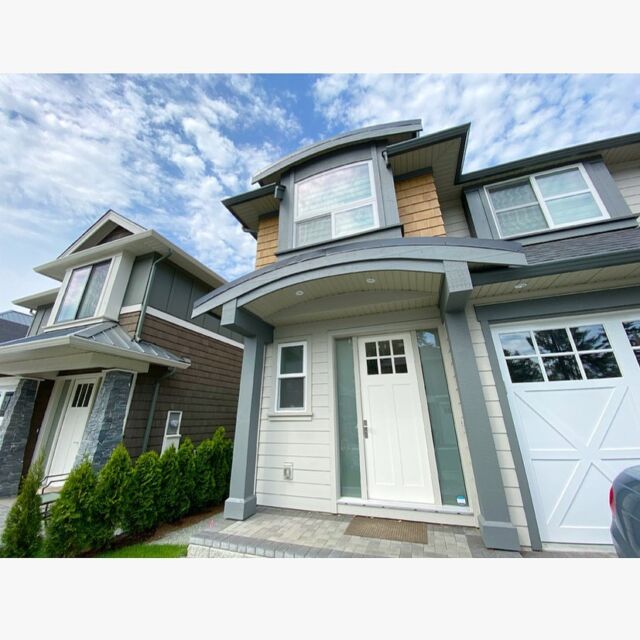 Like most, these guys loved the look of their clear glass entry. But quickly found it not to be the most private option. So they got a hold of us and we took care of the issue with an opaque Frost film, they liked the idea of having a 1/2” clear perimeter to peek out if needed. All while keeping a great amount of natural light!The photos at the end show what it was like before from both the exterior and interior.Are you facing a similar issue? Contact us today to discuss options that cater to your needs by adding an extra layer of comfort to your home or office. ☺️🏡🌫😎↪️👀 #windowtint #windowfilm #privacy #glass #window #newconstruction #yyj #saanich #saanichpeninsula #victoria #vancouverisland #smallbusiness #supportlocal #luxurywindowtinting